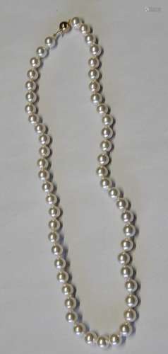 Pearl necklace with 375