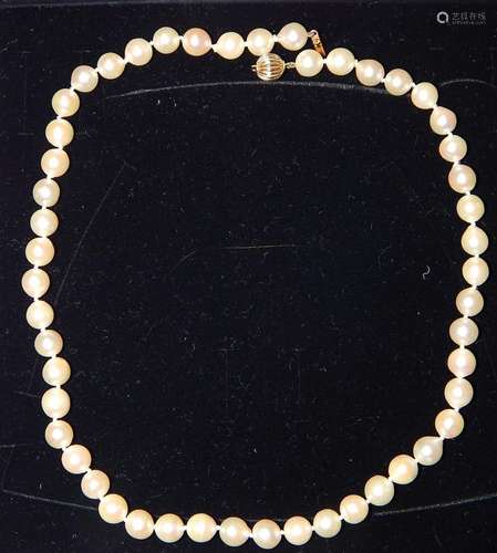 Cultured pearl necklace wi