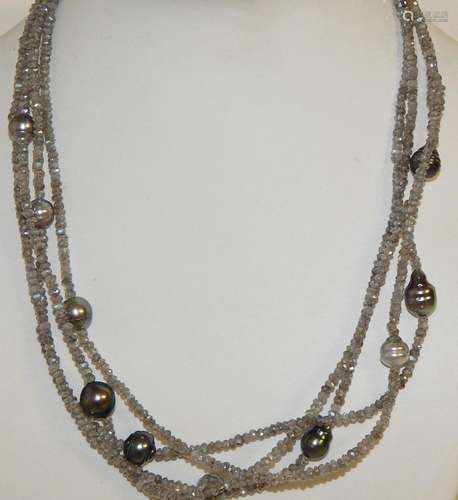 4-row necklace with Tahiti