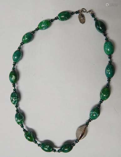 Malachite necklace,clasp r