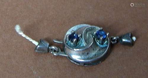 Silver clasp with 2 blue s