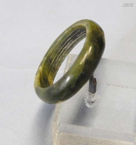 Ladies ring,jade,inner dia