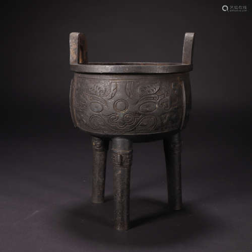 明代 铜饕餮纹三足炉