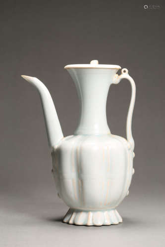 Hutian Kiln White Glaze Ewer