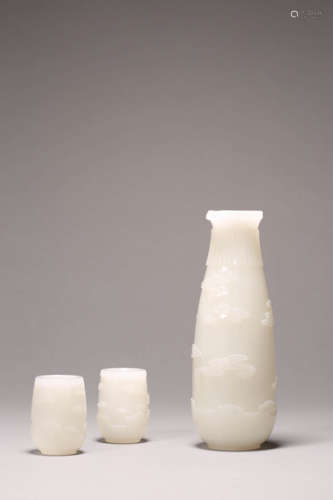 White Jade Dragon Liquor Wares