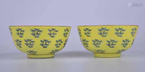 A yellow-ground famille-rose 'bamboo' bowl