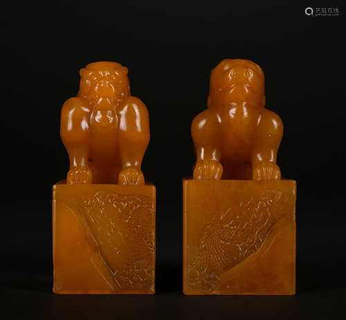 A pair of Shou shan stone 'beast' seal