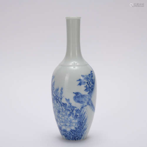A Wang bu's blue and white 'floral and birds' vase