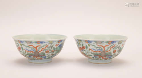 A pair of DouCai 'dragon' bowl