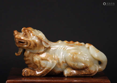 A hetian jade beast type ornament