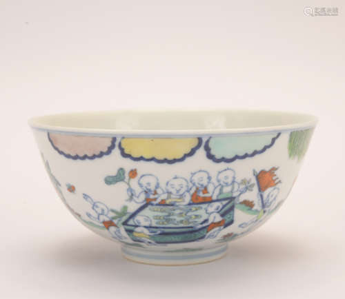 A DouCai 'figure' bowl