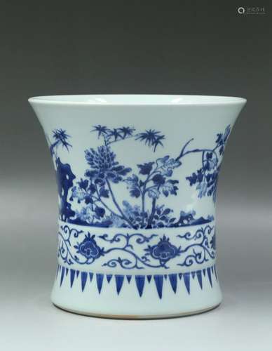 A Blue & White Porcelain Brushpot