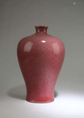 A PORCELAIN MEIPING VASE