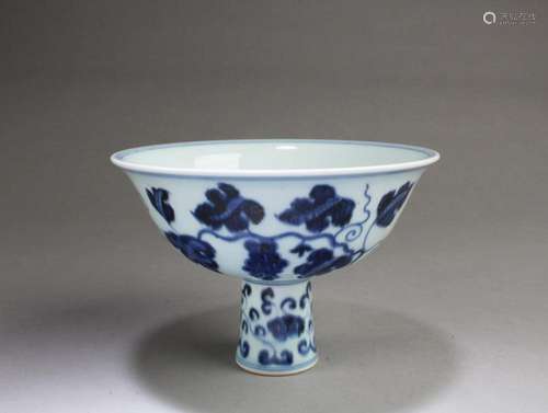 CHINESE BLUE & WHITE STEM BOWL