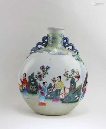 CHINESE PORCELAIN MOONFLASK VASE