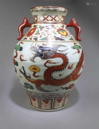 CHINESE PORCELAIN JAR