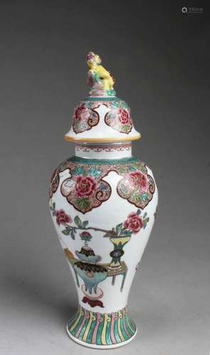 CHINESE FAMILLE VERTE PORCELAIN VASE