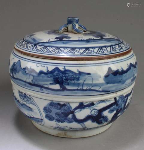 CHINESE BLUE & WHITE PORCELAIN JAR WITH LID