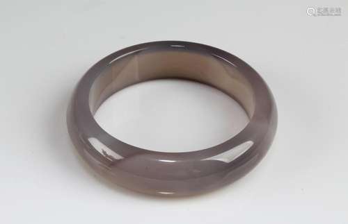 A JADEITE LIKE BANGLE