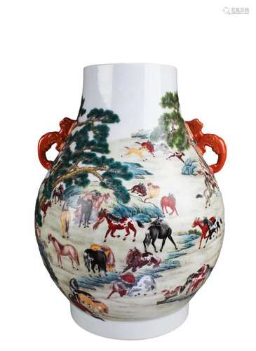 CHINESE PORCELAIN VASE