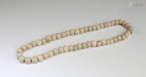 A 53-BEADS NECKLACE