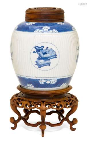 A BLUE AND WHITE GINGER JAR.China, Kangxi period, height 17....