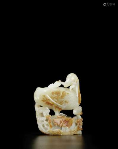 A WHITE AND RUSSET JADE CARVING OF A GOOSE 18th century