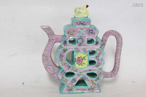 Chinese Famille Rose Porcelain Teapot,Mark