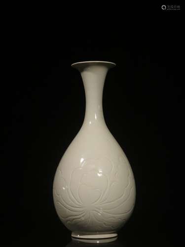 Chinese Ding Ware Porcelain Vase