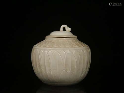 Chinese Glazed Pottery Cover Jar
