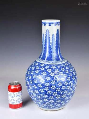 A Blue and White Vase 18thC