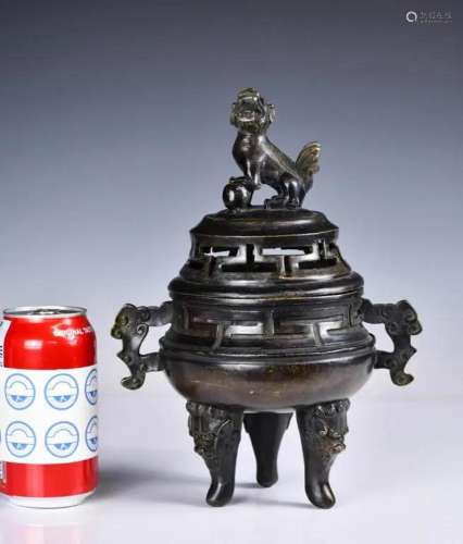 A Tripod Bronze Censer with Cover Qing