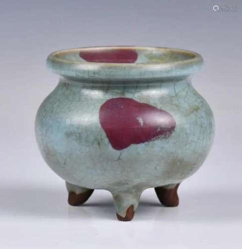 A Jun-Type Tripod Censer, Ming