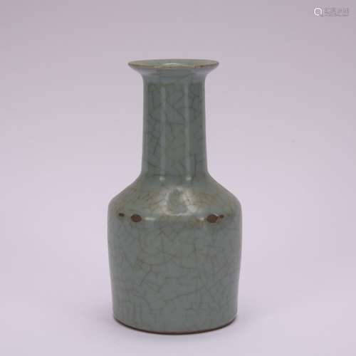 A Long quan pestle-shaped vase