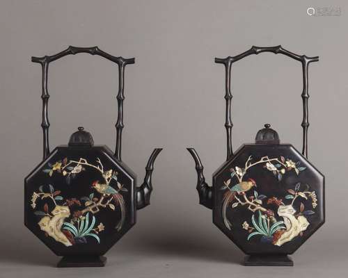 A pair of Red sandalwood inlaid treasures 'floral and birds'...