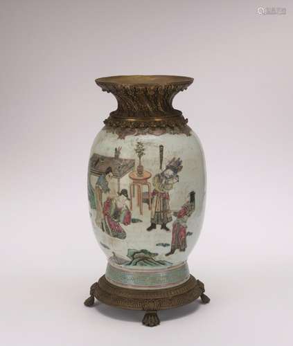 A Wu cai 'figure' vase