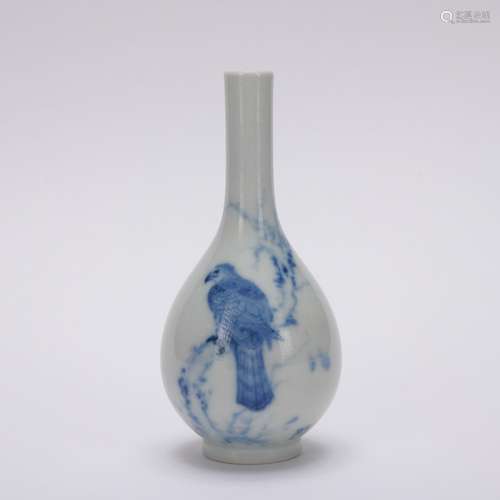 A Wang bu's blue and white 'floral and birds' vase