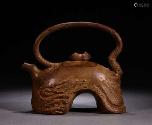 A redware teapot,Zhu jian Mark