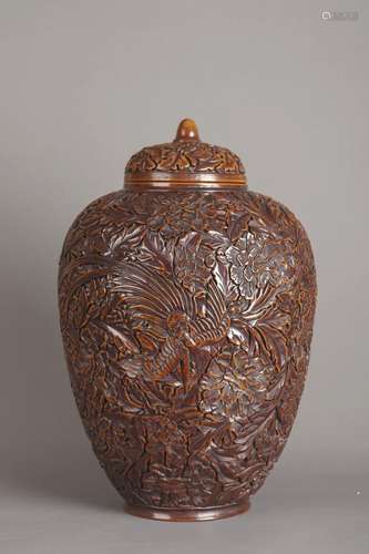 A carving paint 'phoenix' tea caddy