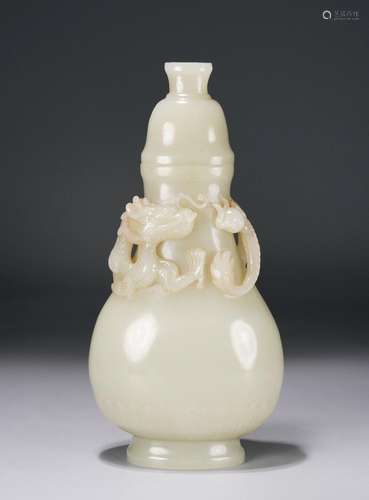 A jade 'dragon' vase