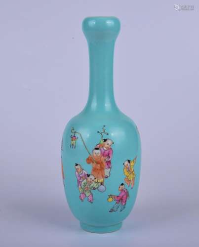 A famille-rose 'kids playing' vase