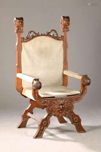 pompous chair