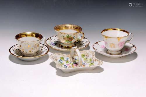 3 Biedermeier cups with saucers and baskets