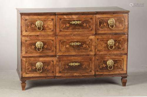 Chest of drawers