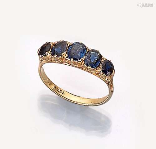14 kt gold sapphire-ring