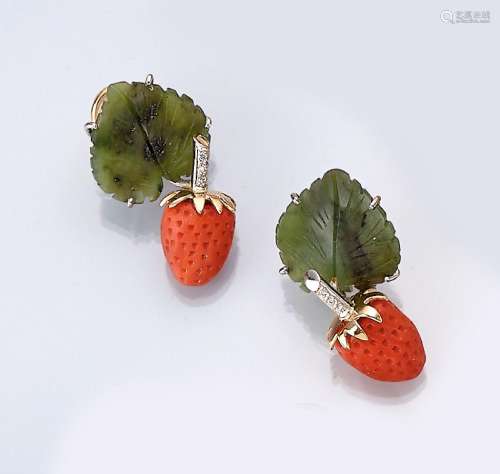 Pair of 18 kt gold ear clips "strawberries", Idar-...