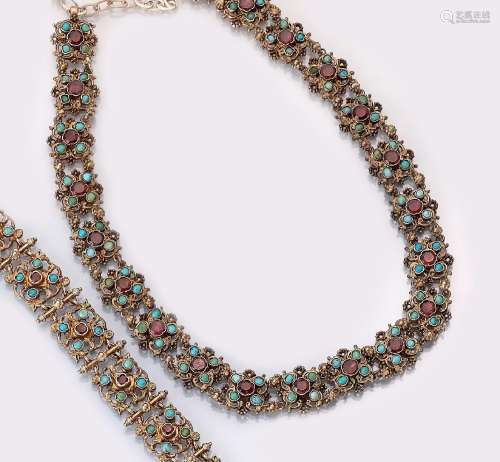 Jewelry set with garnets and turquoises