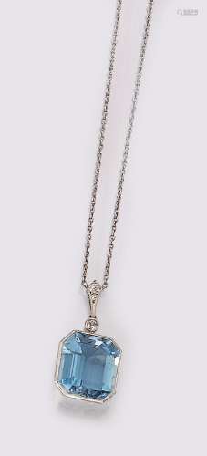 Art-Deco aquamarine-diamonds-necklace