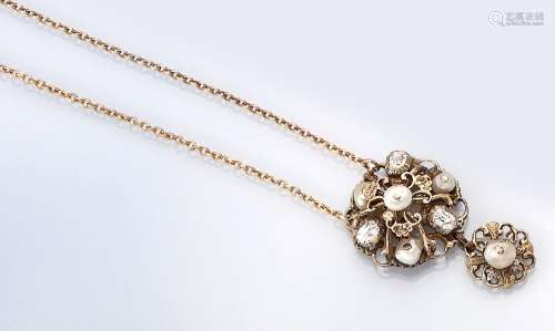 Necklace with pearls and rock crystal