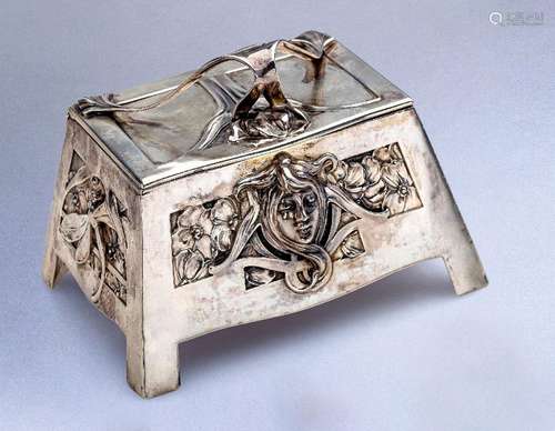 Significant art nouveau trinket box